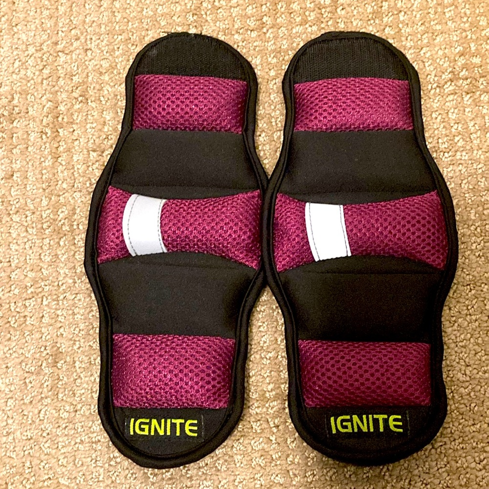 Ignite Wrist or Ankle Weights 1.5 lb Pair Total 3 lbs NEW YEARS RESOLUTION
